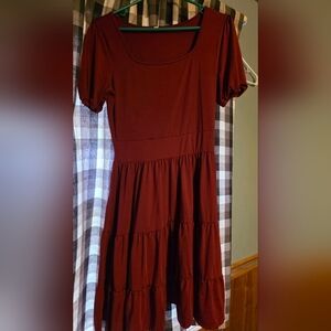 Tiered Scoop Neck Mini Dress in Deep Burgundy